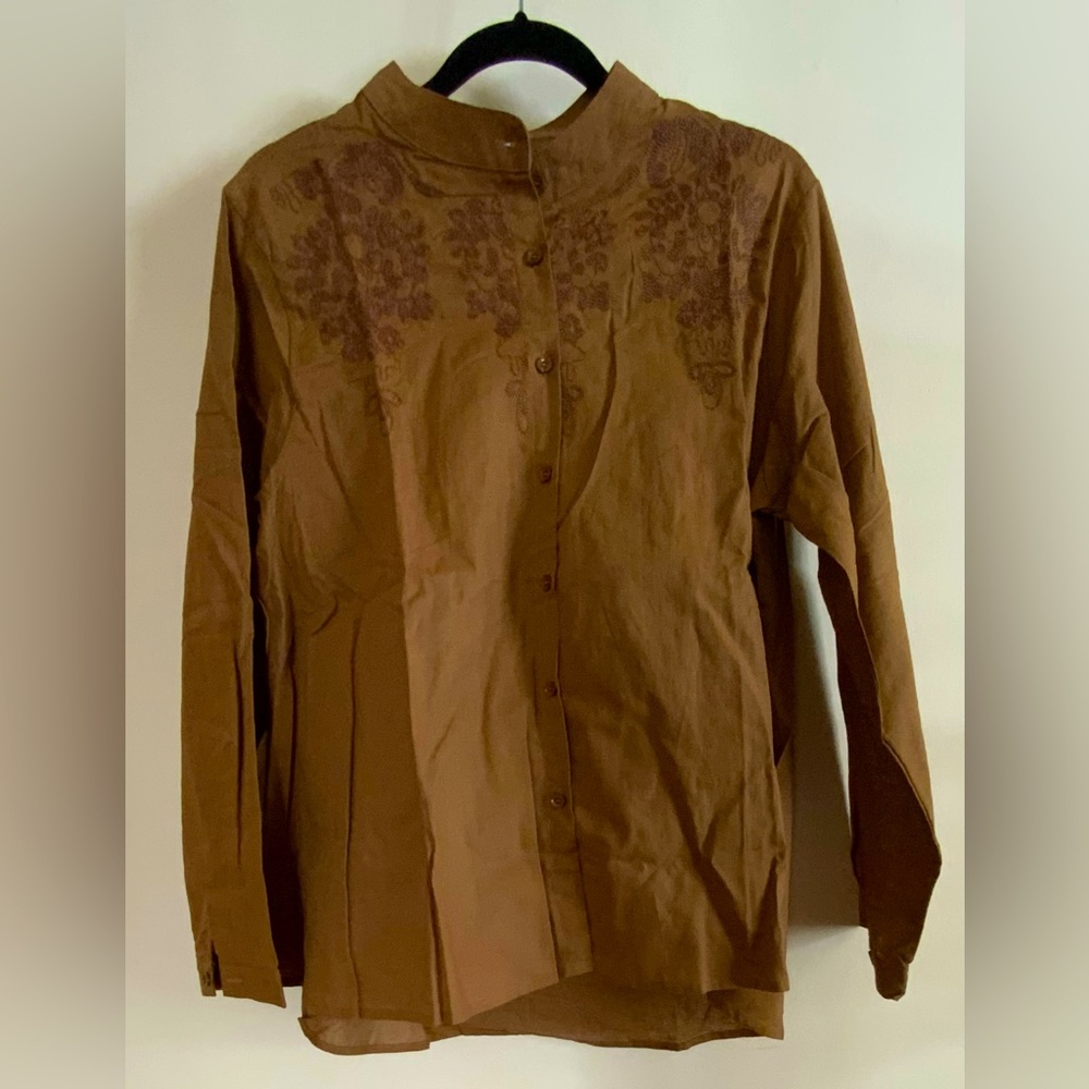 Khaki embroidered button up, fit and flare long sleeved s M/L